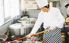 专业火锅厨师培训为什么如此受欢迎?